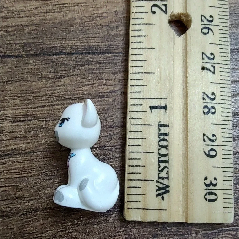 Lego Minifigure- Friends - Lego tiny white cat